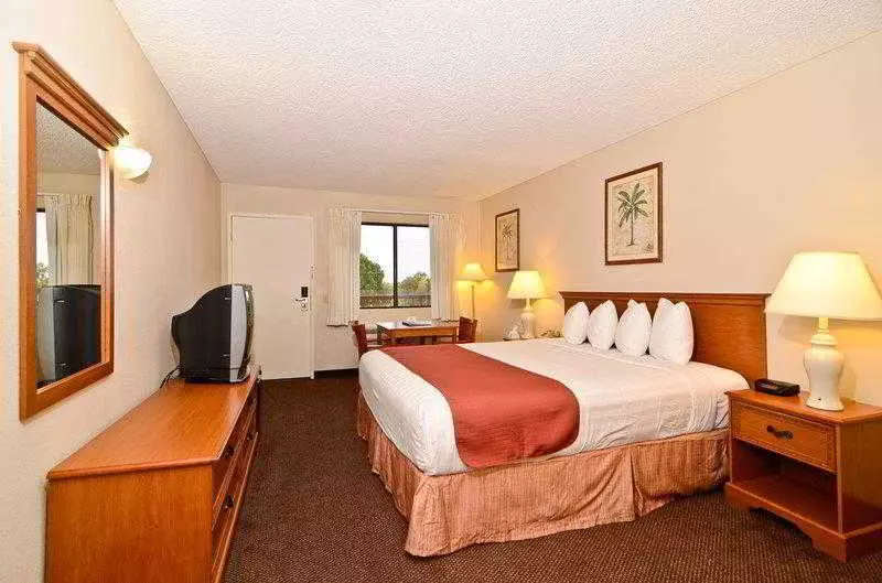 בית מלון כפרי Pleasant Inn