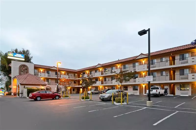 בית מלון כפרי Pleasant Inn