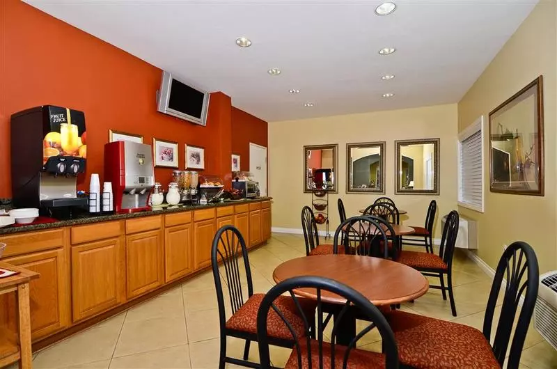 בית מלון כפרי Pleasant Inn