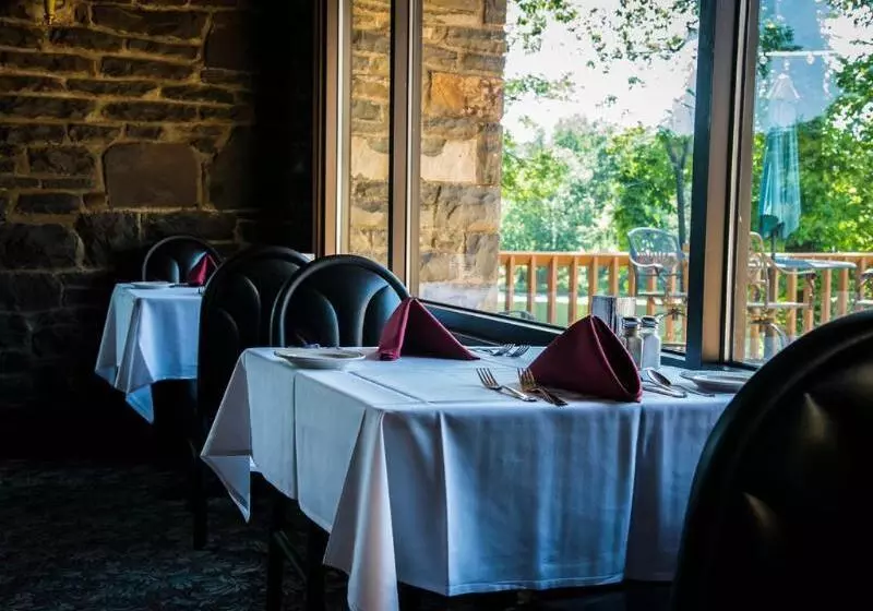 호텔 Pocono Palace Resort