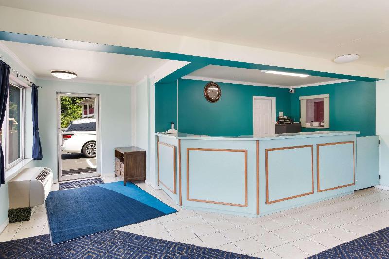 בית מלון כפרי Rodeway Inn