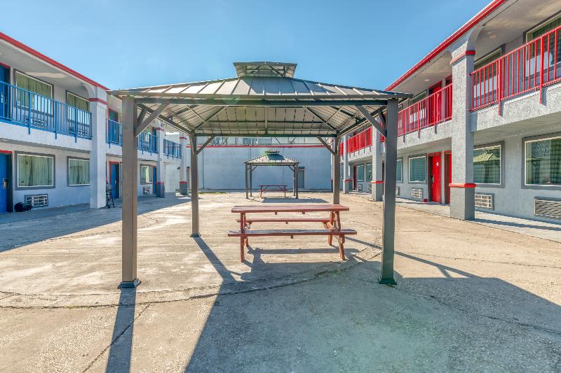 Hotel Rosenberg TX I-69