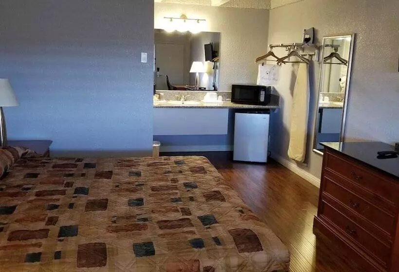 فندق Santa Fe Inn Pueblo