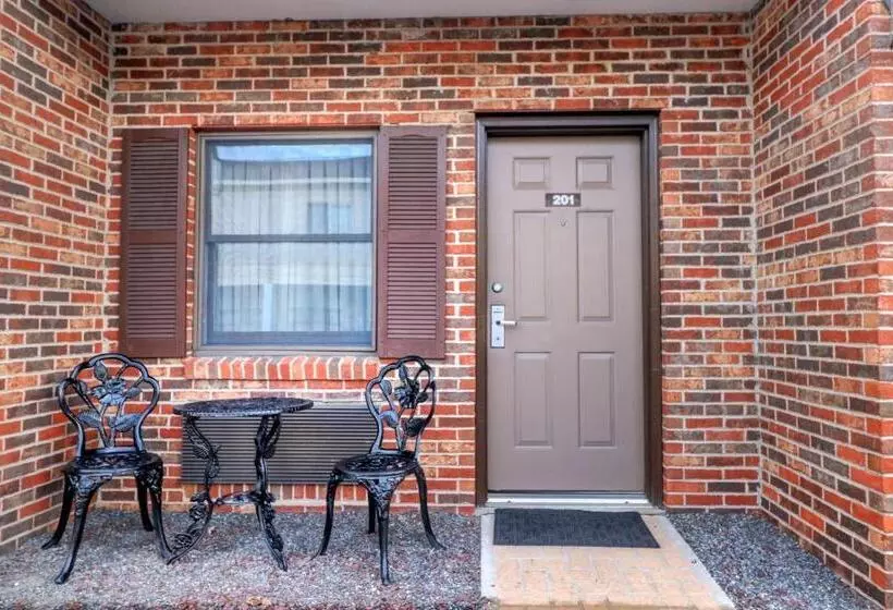 هتل Senator Inn & Spa