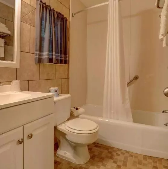 هتل Senator Inn & Spa