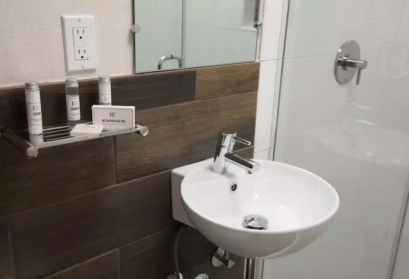 בית מלון כפרי The Vine Inn Davis