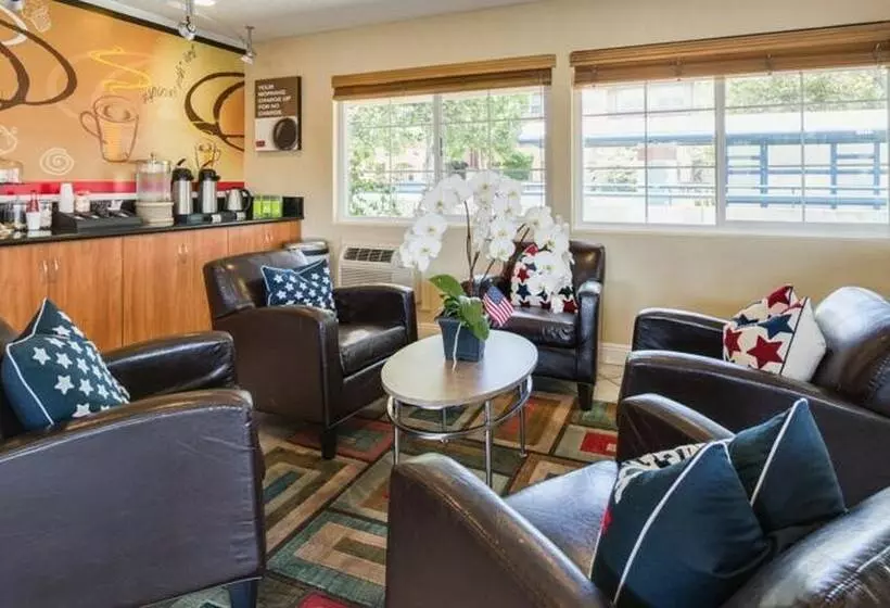 فندق على الطريق San Jose Airport Inn