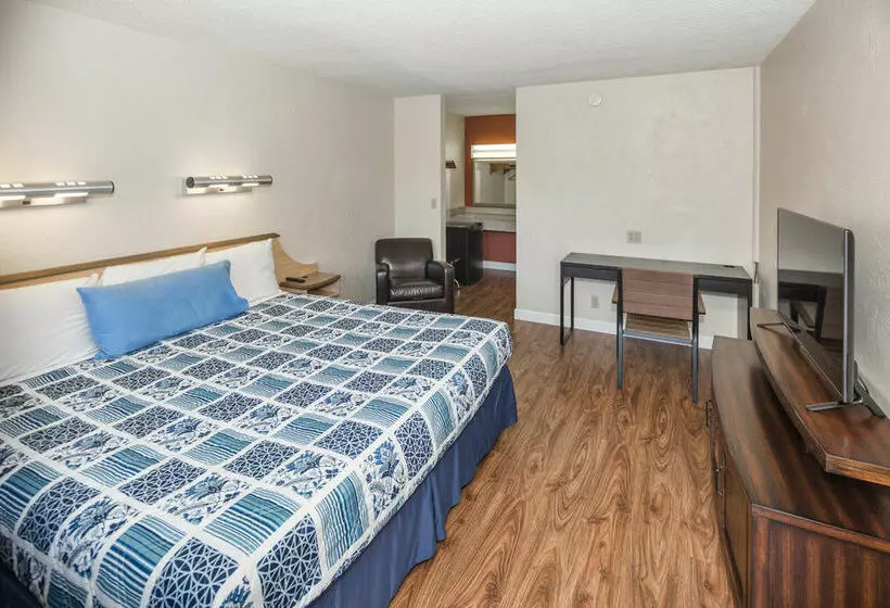 فندق على الطريق San Jose Airport Inn