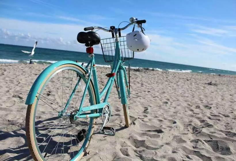 Waterstone Resort & Marina Boca Raton, Curio Collection By Hilton