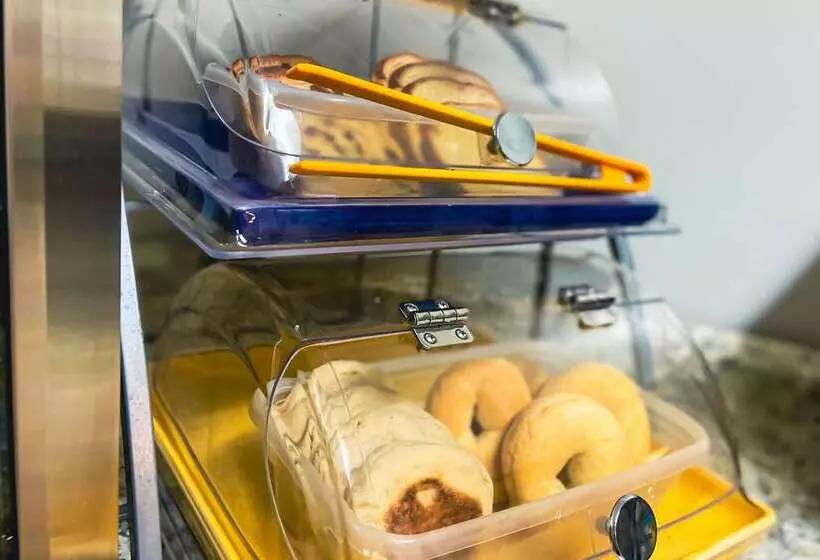 Hotel Ramada By Wyndham Lumberton