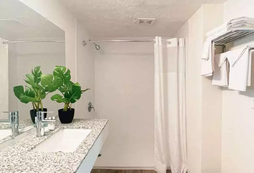 Hotel Ramada By Wyndham Lumberton