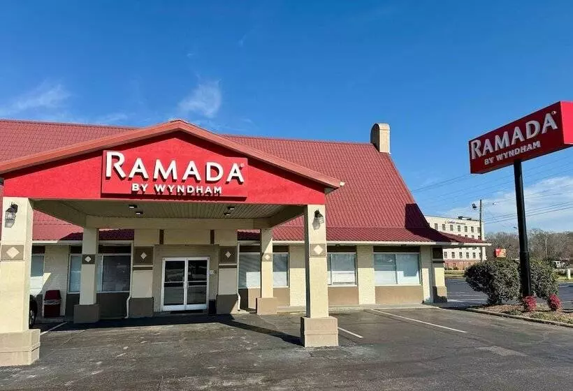 Hotel Ramada By Wyndham Lumberton