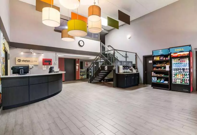 Hotel Clarion Pointe Jamestown  Falconer