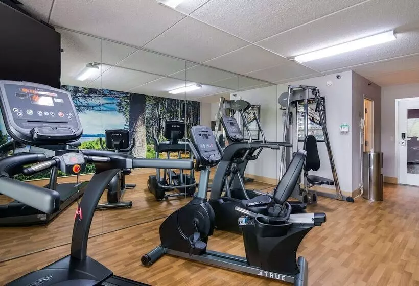 Hotel Clarion Pointe Jamestown  Falconer