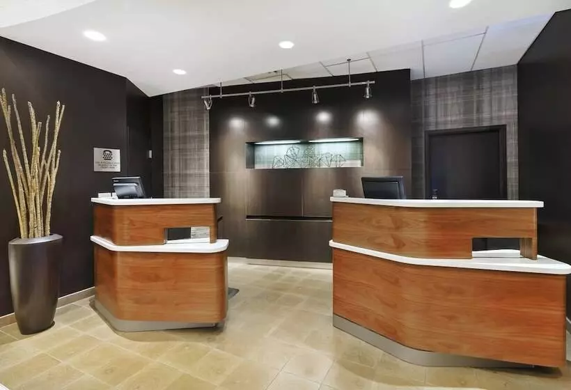 Отель Courtyard By Marriott Secaucus Meadowlands