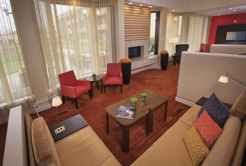 Hotelli Courtyard By Marriott Silver Spring North/white Oak
