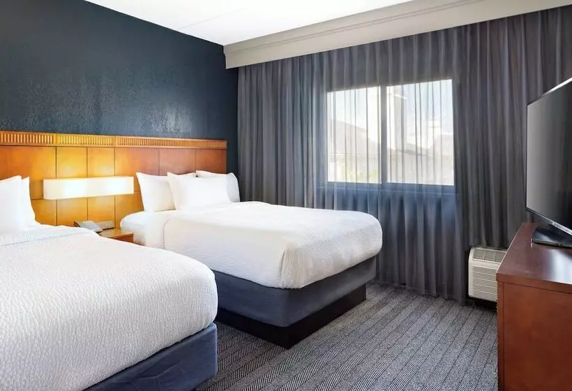 فندق Courtyard Tampa Westshore/airport