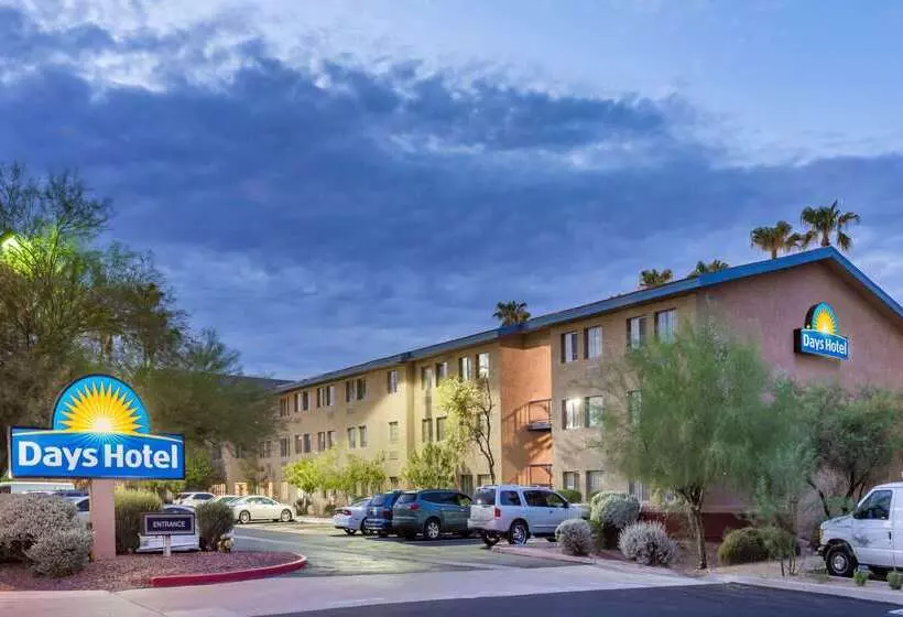 בית מלון כפרי Days Inn & Suites By Wyndham Mesa Near Phoenix