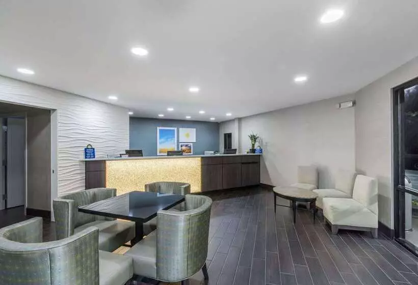 هتل Days Inn By Wyndham Chattanooga Lookout Mountain West