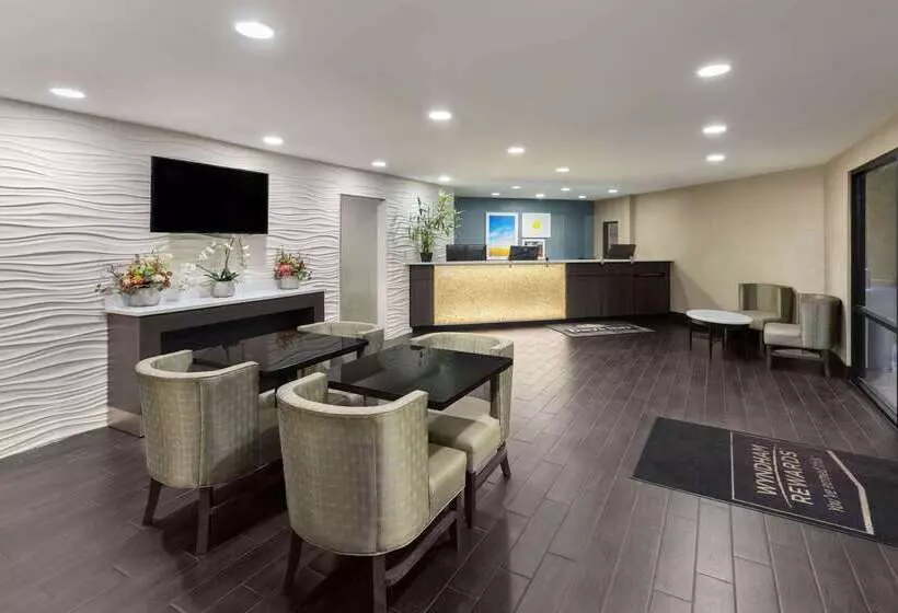 هتل Days Inn By Wyndham Chattanooga Lookout Mountain West