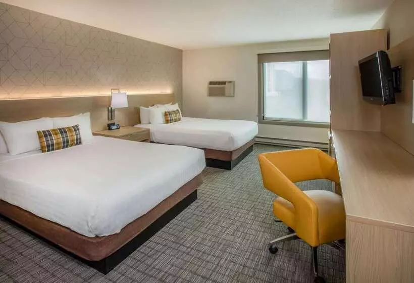 בית מלון כפרי Days Inn & Suites By Wyndham Duluth By The Mall