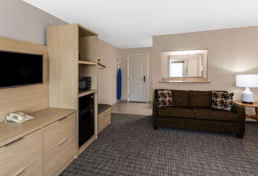 فندق Days Inn & Suites By Wyndham Duluth By The Mall