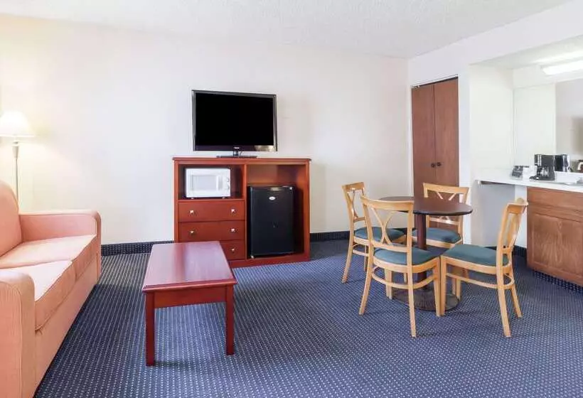 酒店 Days Inn By Wyndham Flagstaff I40