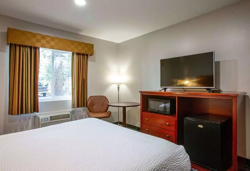 酒店 Days Inn By Wyndham Flagstaff I40