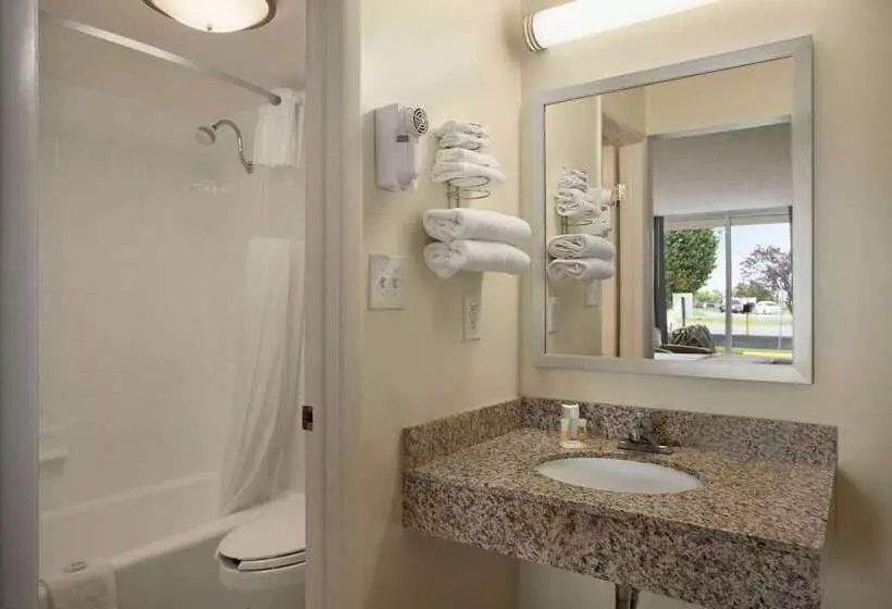 Otel Days Inn Of Frederick By Wyndham