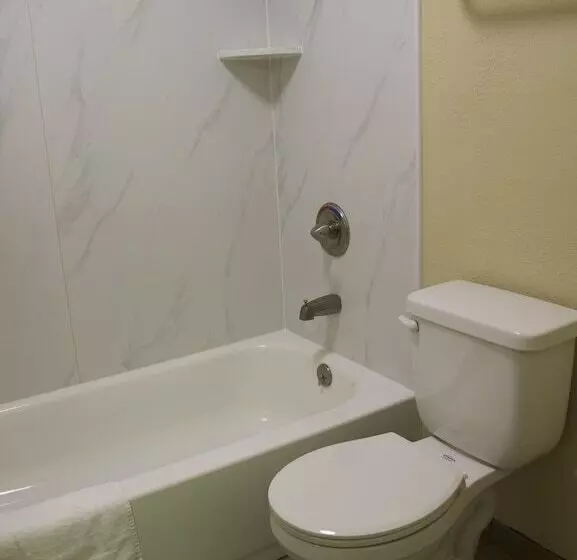 ホテル Days Inn By Wyndham Ladson Summerville Charleston