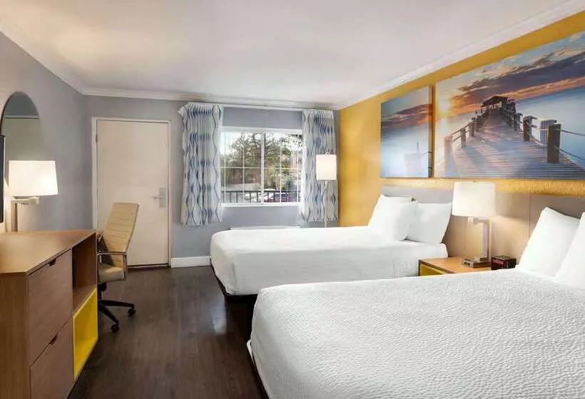 酒店 Days Inn By Wyndham Pensacola Historic Downtown