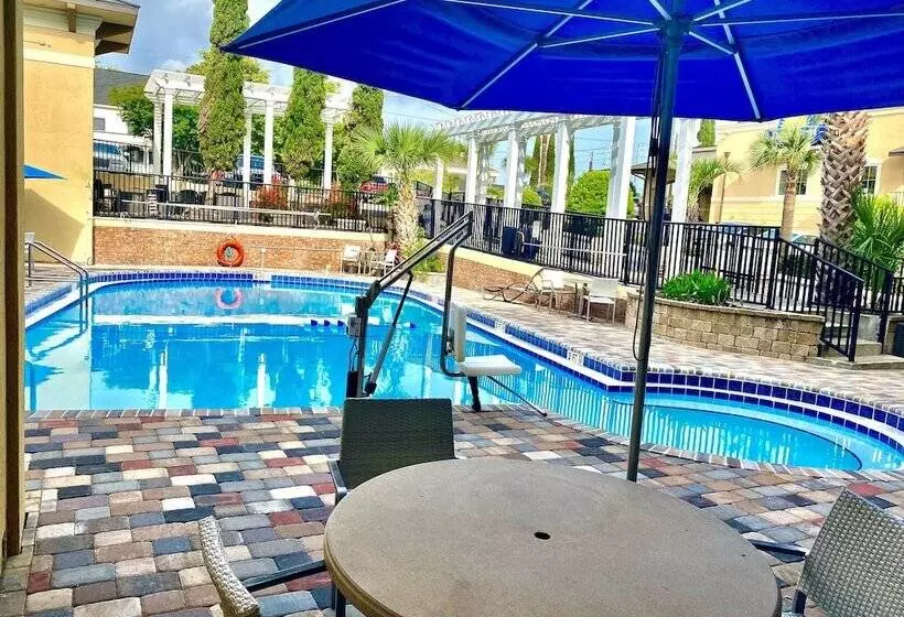 酒店 Days Inn By Wyndham Pensacola Historic Downtown