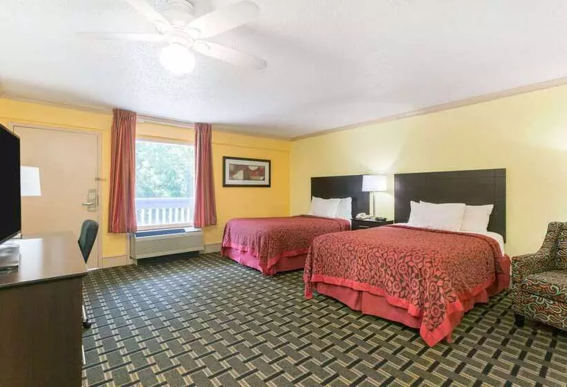 酒店 Days Inn By Wyndham Savannah Airport