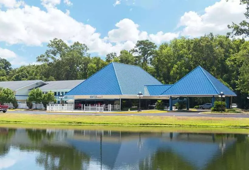 酒店 Days Inn By Wyndham Savannah Airport