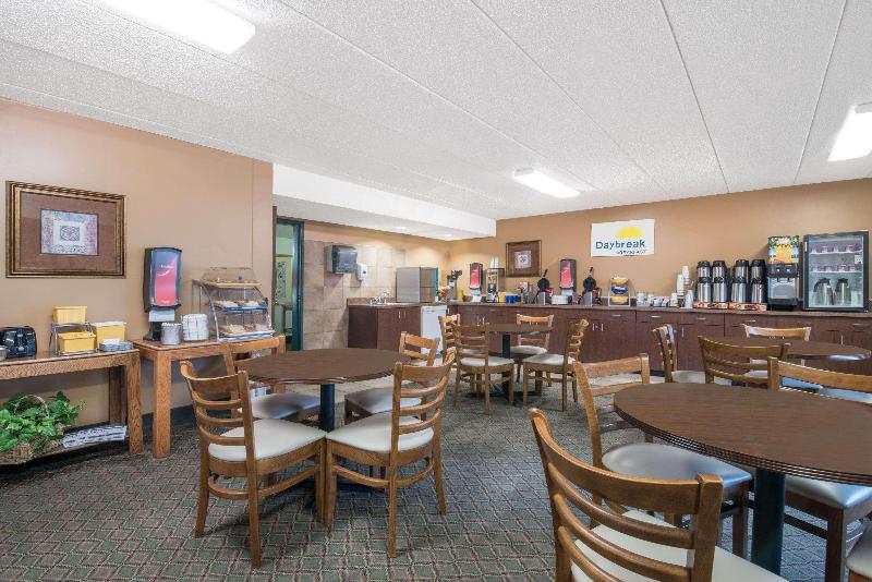 ホテル Days Inn By Wyndham Sioux Falls Airport