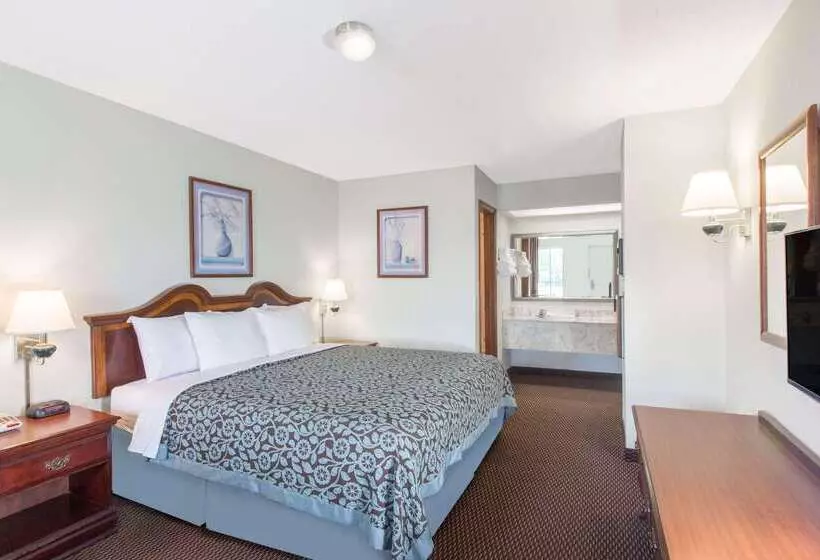 호텔 Days Inn By Wyndham West Point