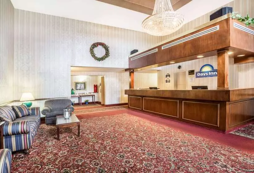 Отель Days Inn By Wyndham Westminster