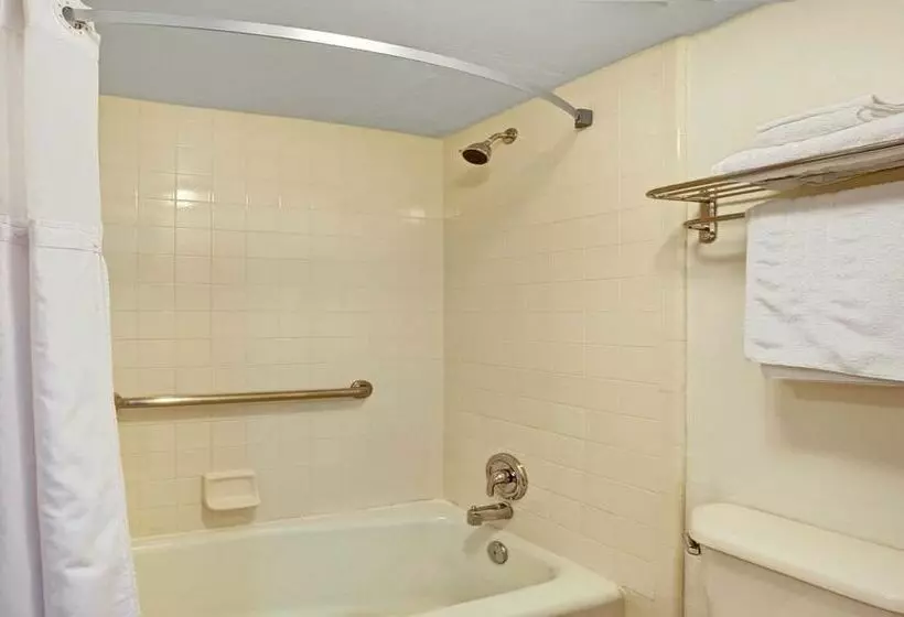 ホテル Days Inn Jacksonville South Near Memorial Hospital