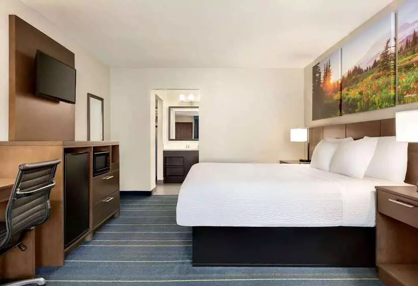 فندق Days Inn & Suites By Wyndham Anaheim At Disneyland Park