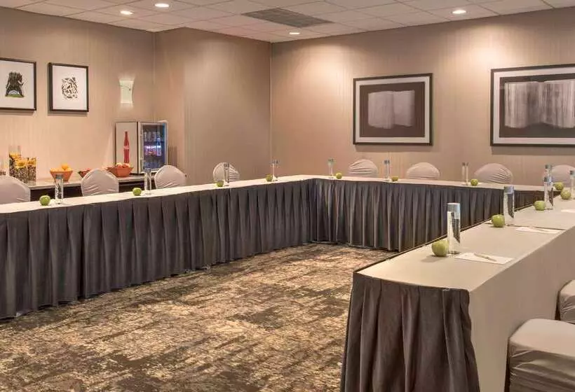 Отель Doubletree By Hilton Chicago Schaumburg