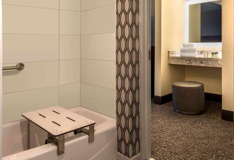 فندق Doubletree By Hilton Chicago Schaumburg