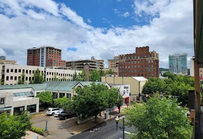 فندق Downtown Inn