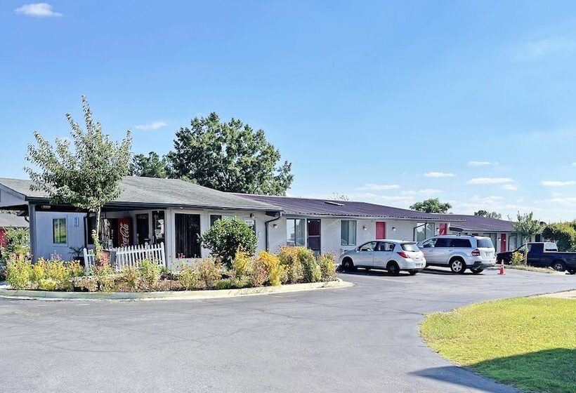 ホテル Express Inn Thomson