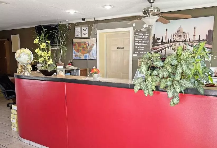 Отель Express Inn Thomson