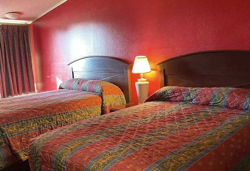 Отель Express Inn Thomson