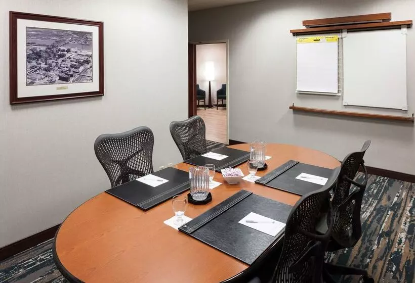 فندق Hampton Inn St. Louisdowntown