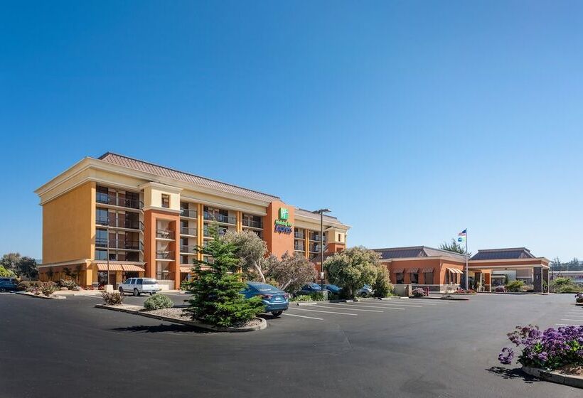 هتل Holiday Inn Express At Monterey Bay, An Ihg