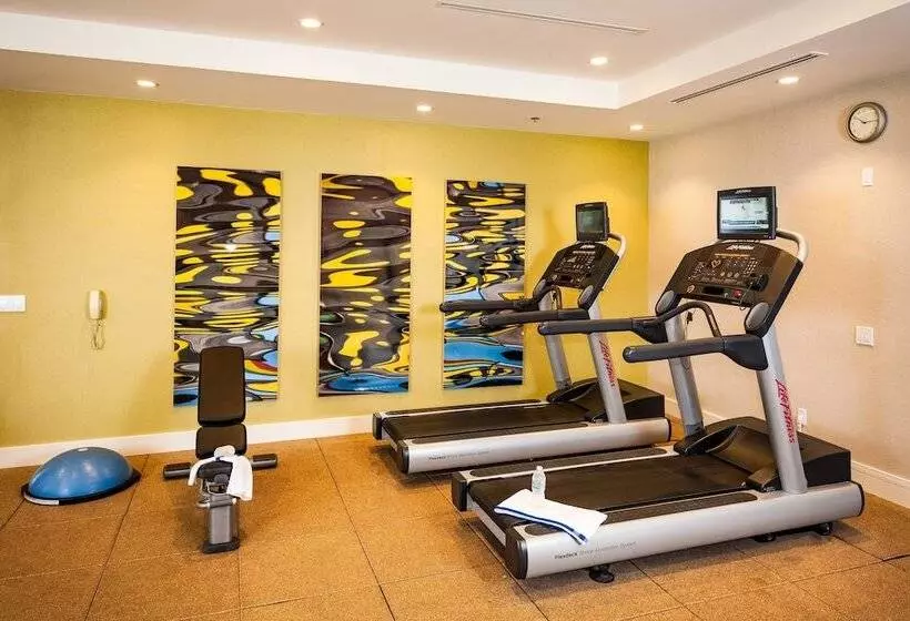 Hôtel Holiday Inn Express At Monterey Bay, An Ihg