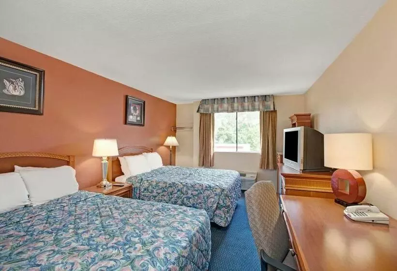 호텔 Monte Carlo Inn