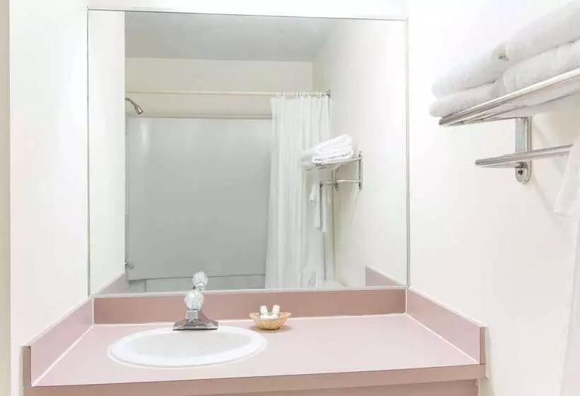 فندق Knights Inn Virginia Beach Lynnhaven